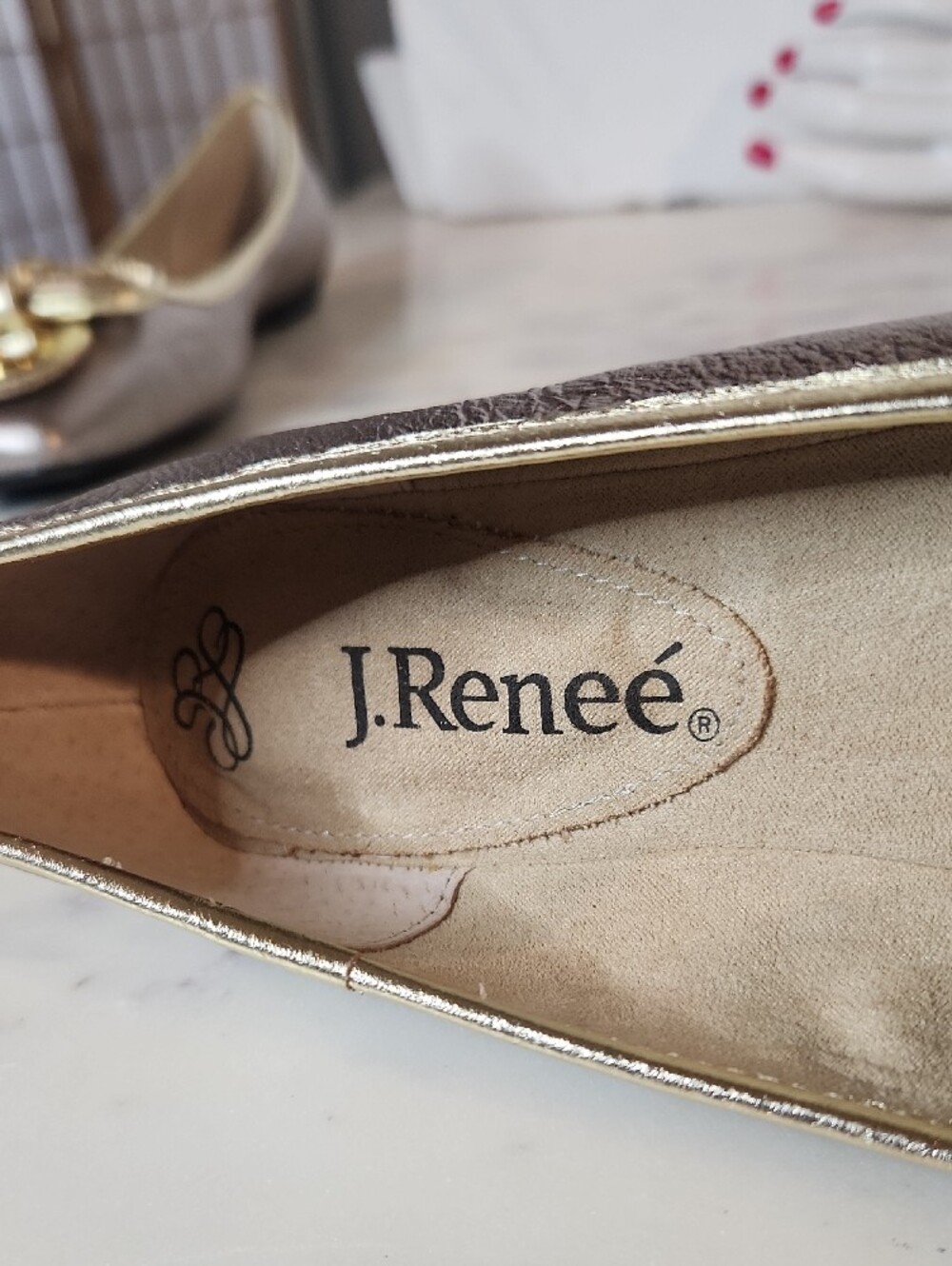 J.Renee Metallic Square Toe Taupe Flats Gold Bow & Ring Detail Sz8 - Picture 2 of 6